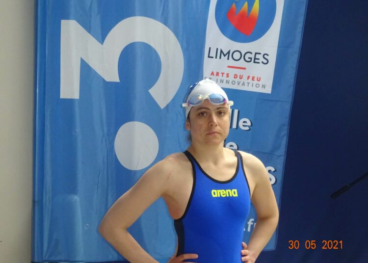 Inès BOUAOUN Porte Drapeau de l’AS Handivienne !